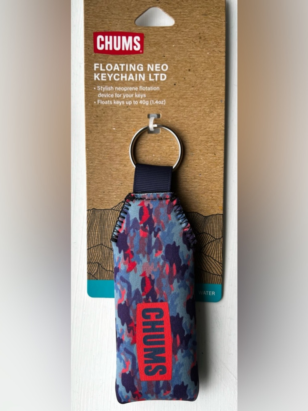 CHUMS Floating Neo Keychain LTD – Blue & Purple Camouflage